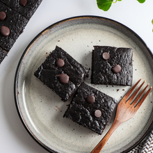 Load image into Gallery viewer, Chocolate Brownie Cake