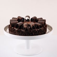 Load image into Gallery viewer, Chocolate Fudge Cake