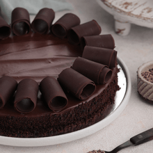 Load image into Gallery viewer, Chocolate Fudge Cake