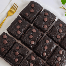 Load image into Gallery viewer, Chocolate Brownie Cake