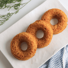 Load image into Gallery viewer, Oatmeal Banana Donuts
